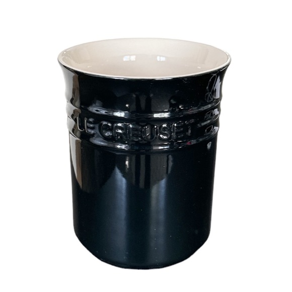 Le Creuset Kitchen New Vhtf Le Creuset Black Onyx 1l Utensil Crock